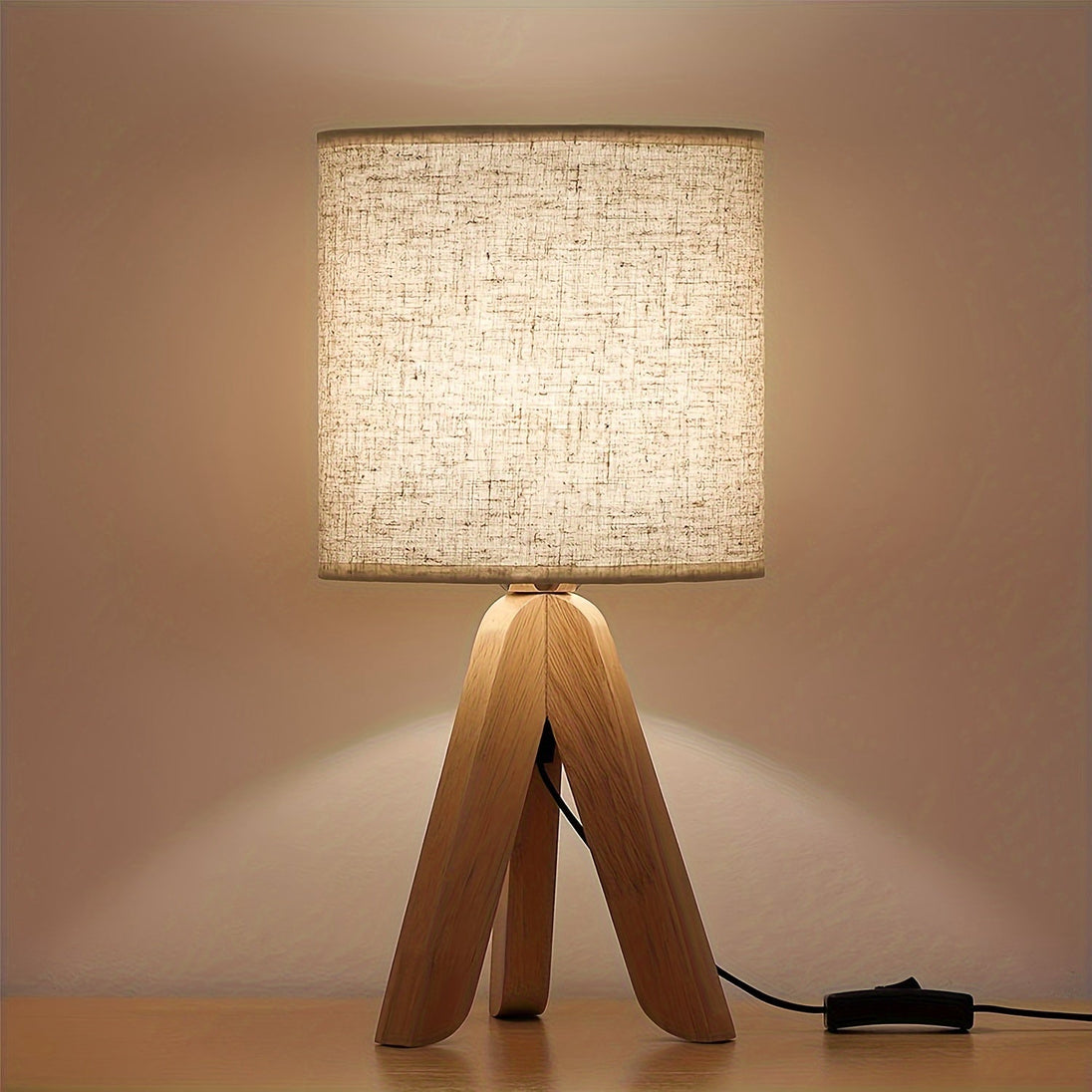 Wooden Tripod Table Lamp in Linen