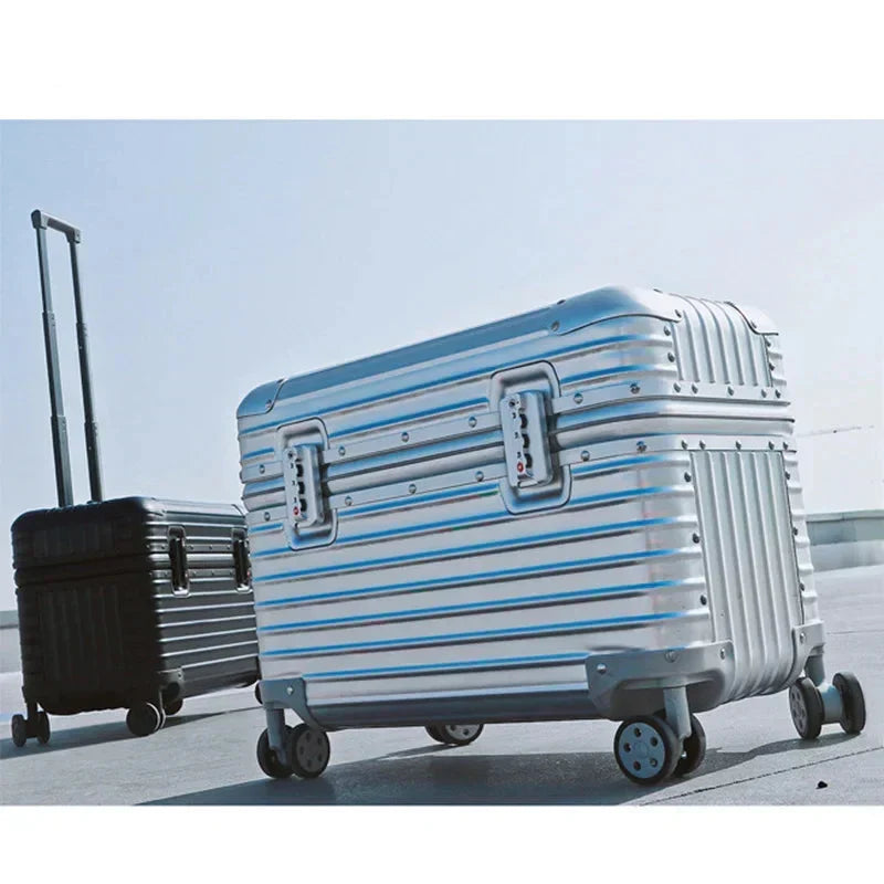 Aluminium-Magnesium Hard Case – in use