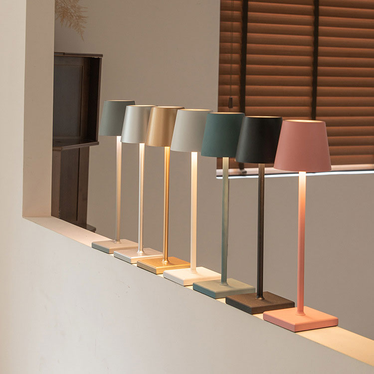 Cordless Aluminium Table Lamp, 28-Hour Battery