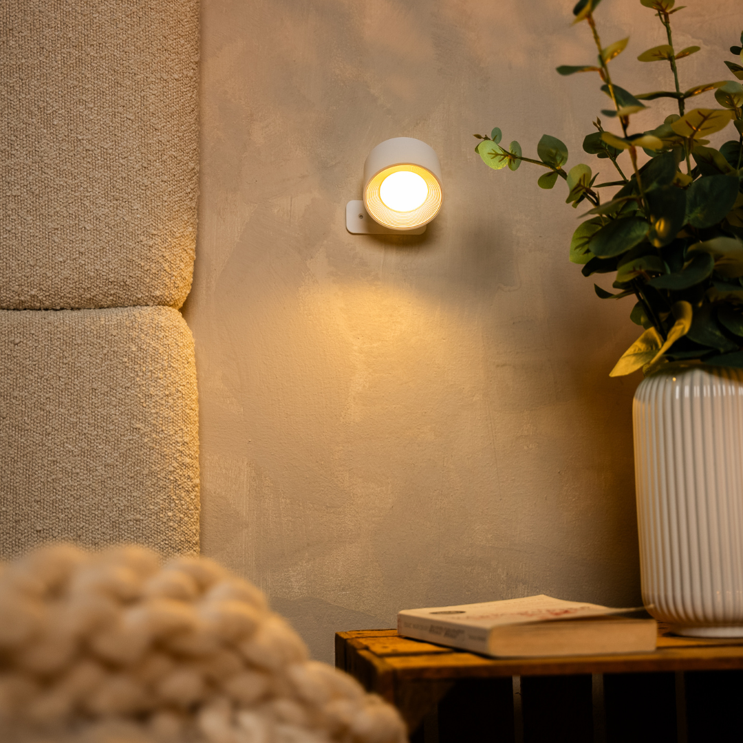 Cordless rechargeable LED wall light
