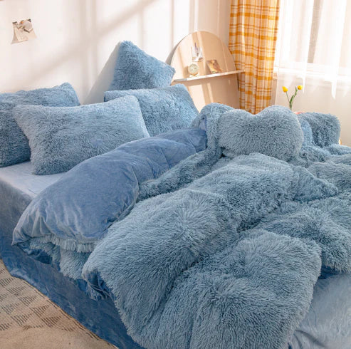 Long-Pile Plush Duvet Cover Set in Blue