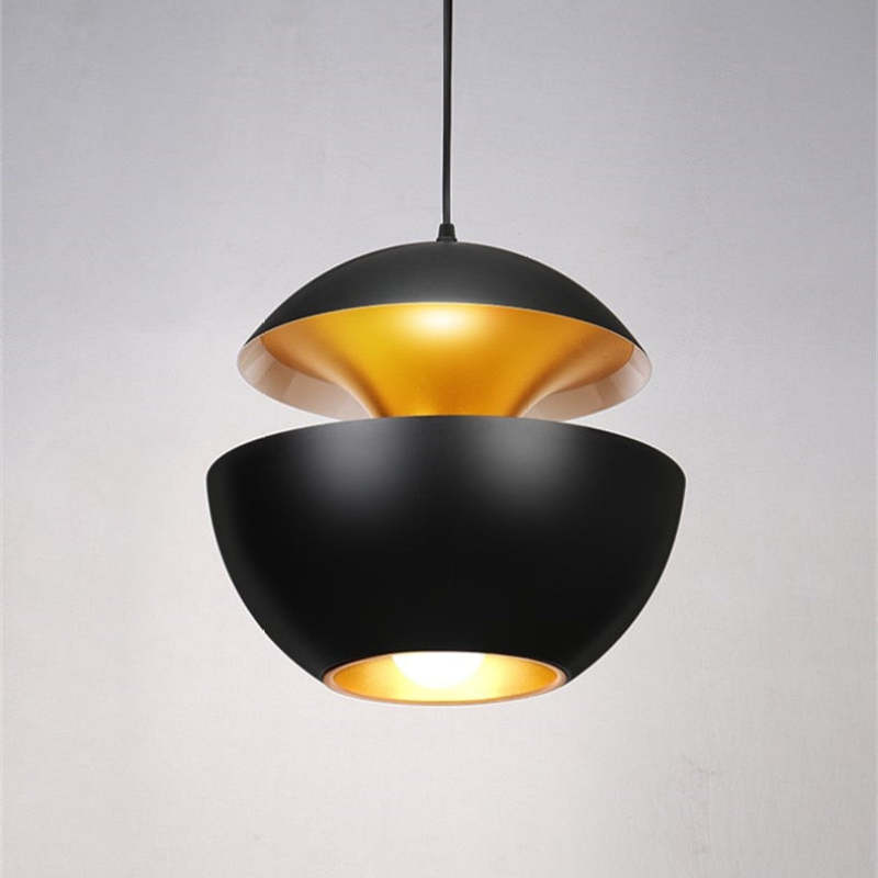 Minimalist Metal Pendant Light in Black