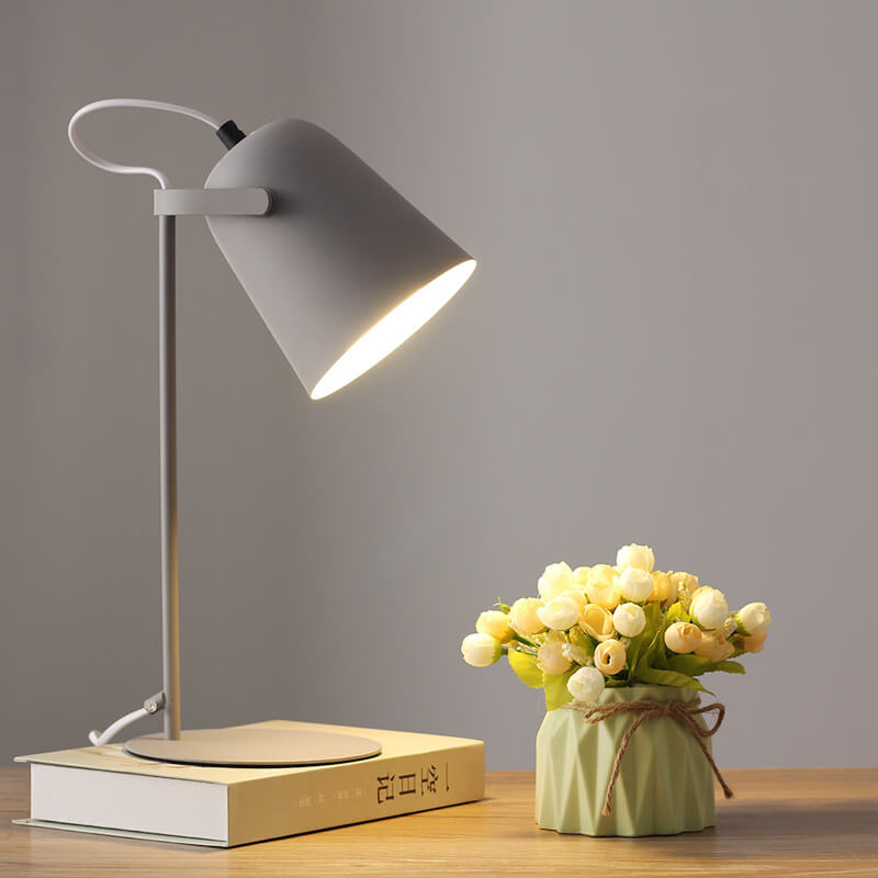 Nordic Metal Desk Lamp in Grey