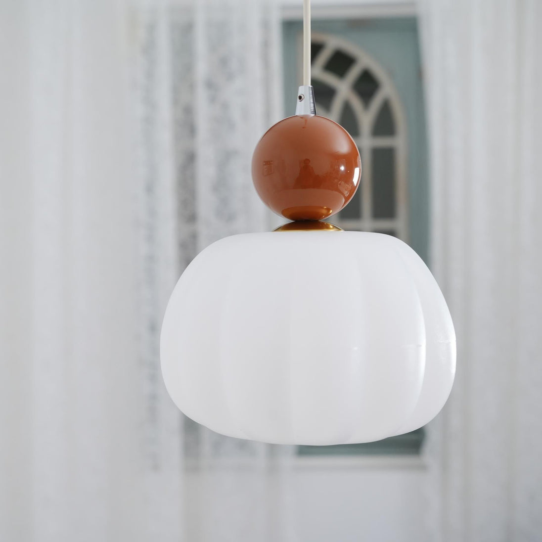 Round Acrylic Mini Pendant Light – full view 21