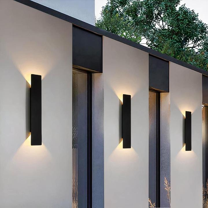 Outdoor LED Wall Light with Up and Down Beam