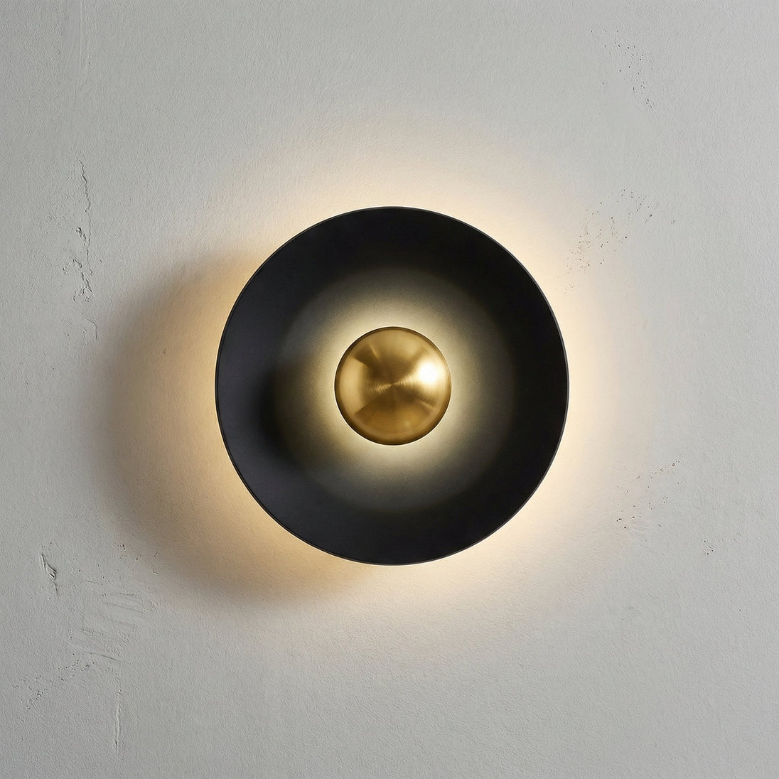 Round Halo LED Wall Light in Black