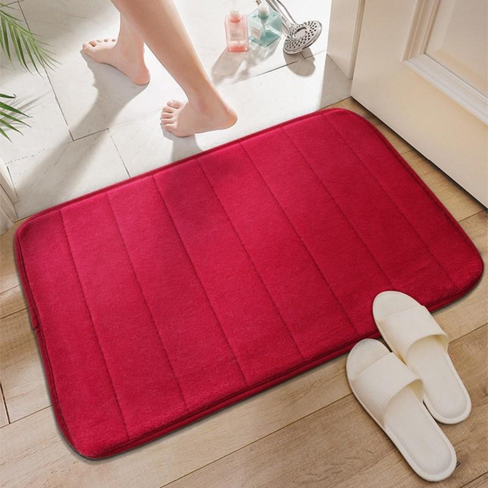 Soft Absorbent Bath Mat in Red
