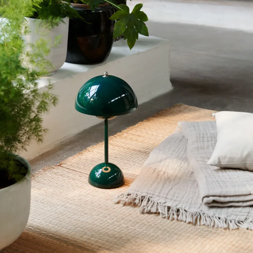Touch-Control LED Table Lamp, 3 Light Tones in Green