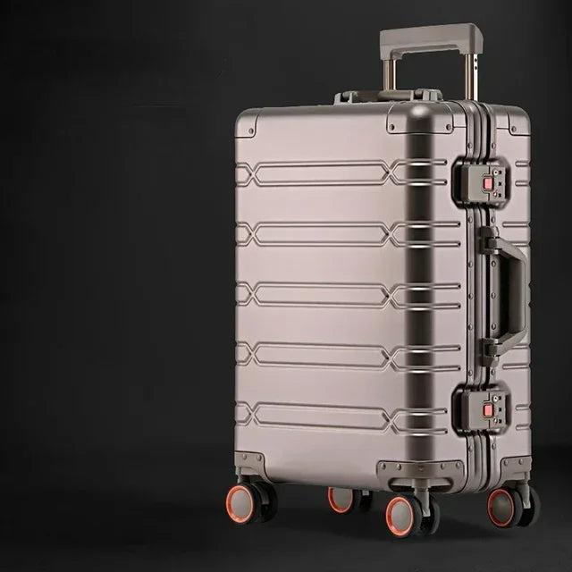 Aluminium-Magnesium Spinner Suitcase in Titanium Gold